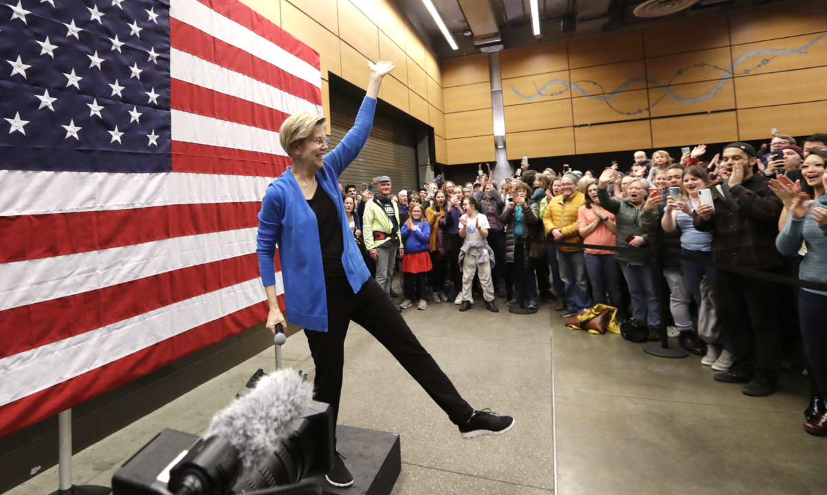 Warren tells Seattle: ‘Dream big, fight hard’ as campaign makes Washington appearance