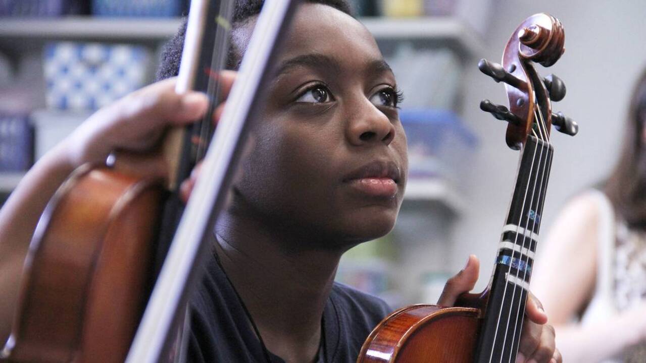 Kidznotes inspires inner-city kids via classical music       