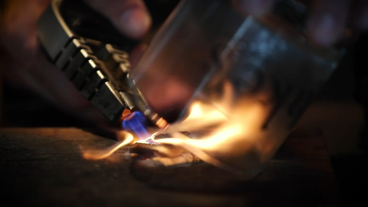 Watch how this Nicholasville bar smokes the perfect cocktail to pair with a cigar