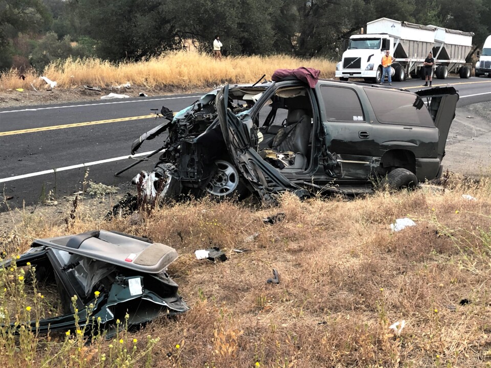 Driver arrested, passenger dead in wreck east of Oakdale on Highway 108
