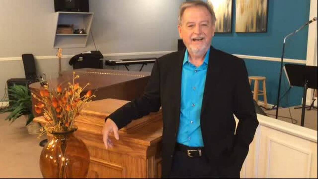 Pastor ‘loves those nobody else loves,’ baptizes 24 recovering addicts