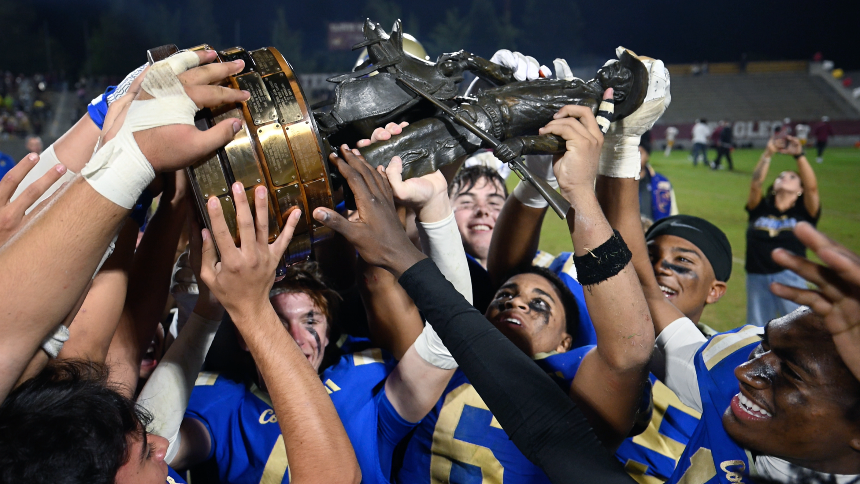 Watch ending of Clovis High vs Clovis West Range Rider game
