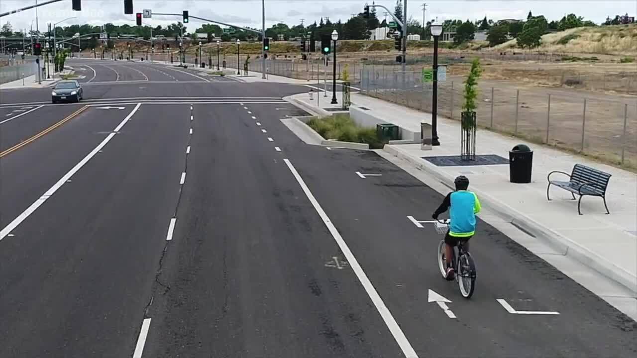 Drive, walk, ride a bike or a scooter? New California traffic laws might affect your ride