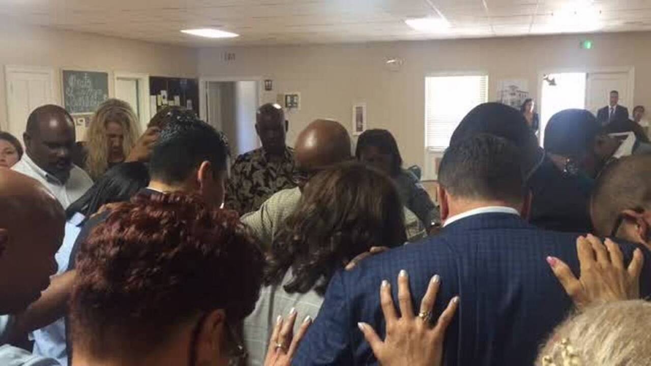 Kamala Harris prays with pastors in Long Beach