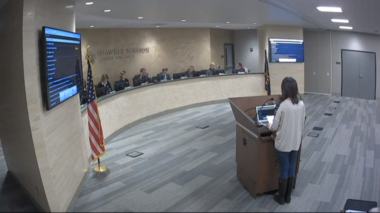 Shawnee Mission parents sound off on district's technology program ...