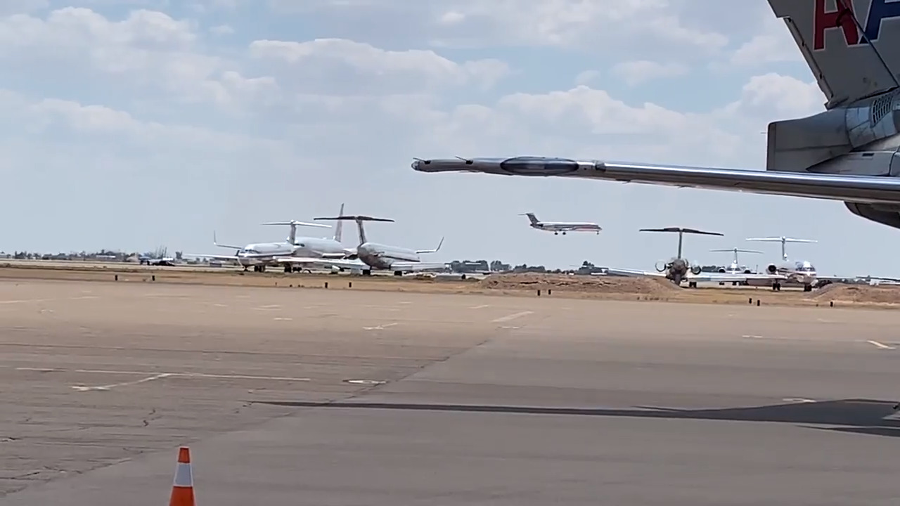 What it was like flying on American Airlines’ last MD-80 to depart DFW Airport