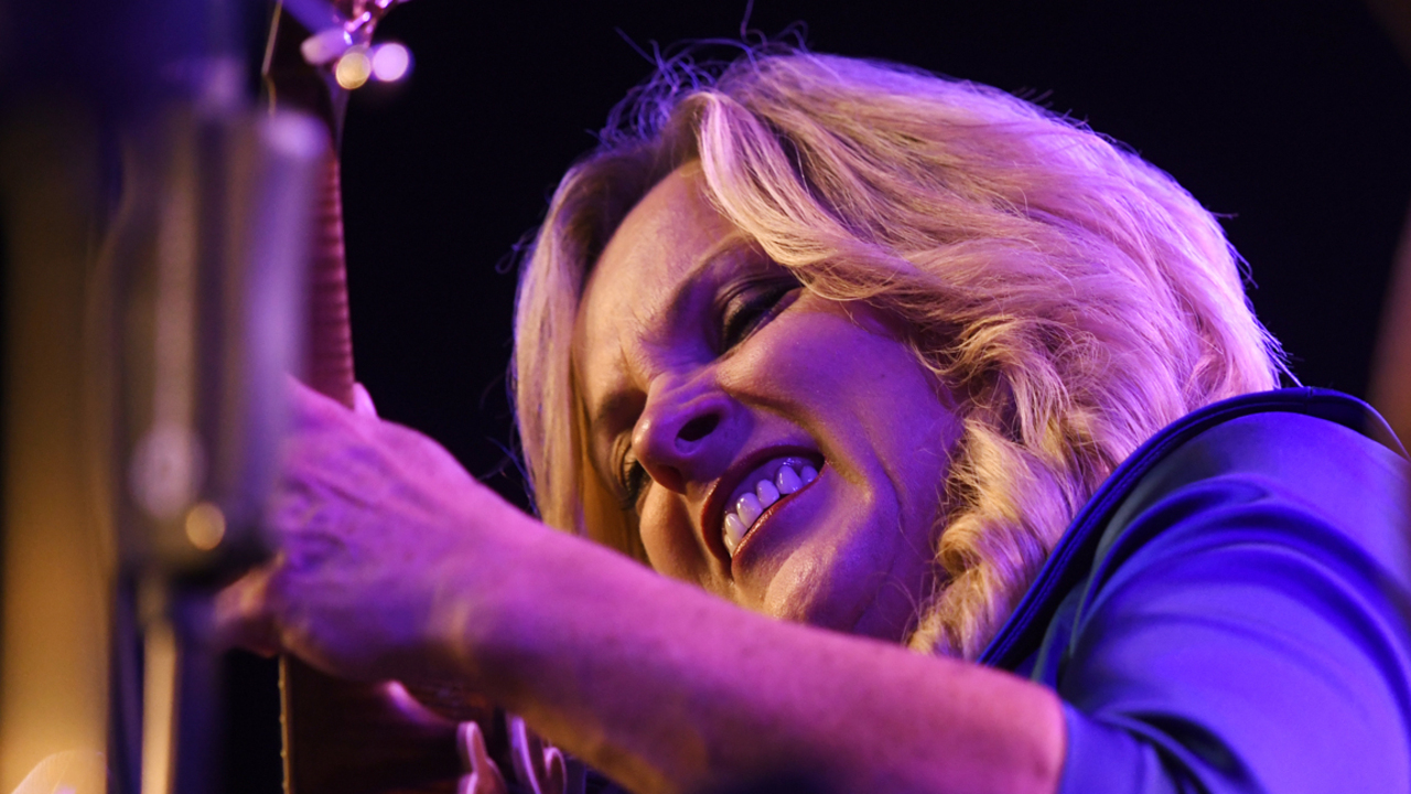 Rhonda Vincent and the Rage play ‘Drivin’ Nails in My Coffin’ at  IMBA World of Bluegrass Kick-Off Party