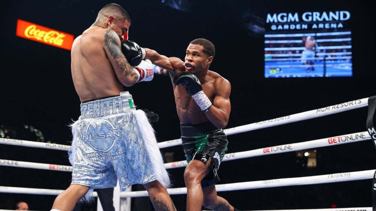 Devin Haney vence de manera convincente a JoJo Diaz