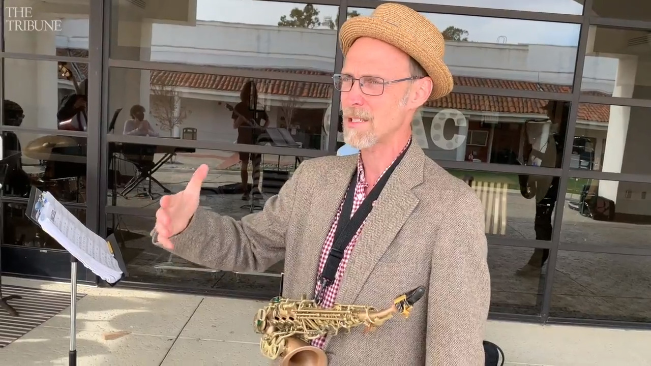 Cuesta College jazz band entertains SLO COVID vaccine clinic