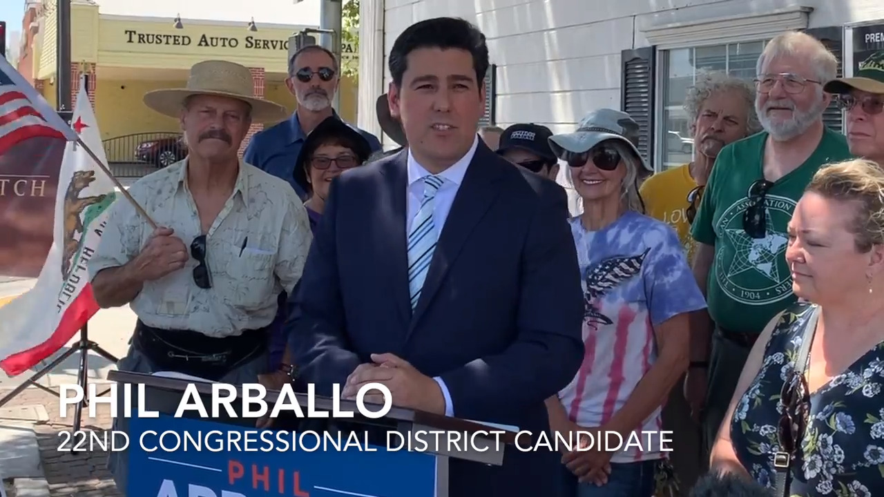 ‘Sue me,’ says Nunes challenger. He’ll help raise money for constituents in lawsuit