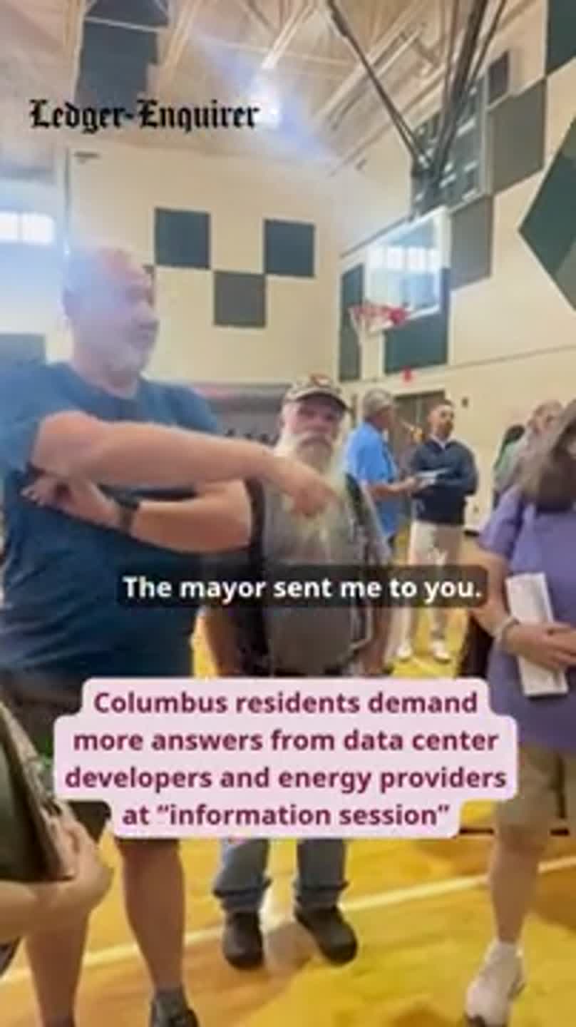 Data center session leaves residents confused, with questions unanswered
