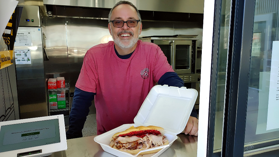 Popular downtown Kennewick eatery owner updates his cancer fight