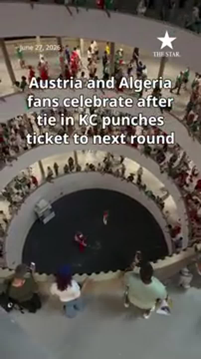 See how Austria and Algeria fans celebrated at Arrowhead after 3-3 tie