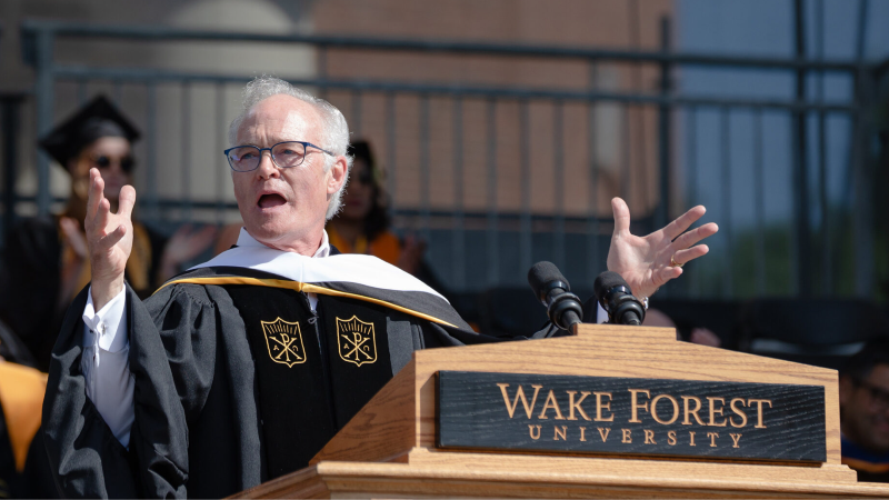 'Freedom of speech is under attack': Scott Pelley of "60 Minutes" condemns Trump in Wake Forest commencement speech