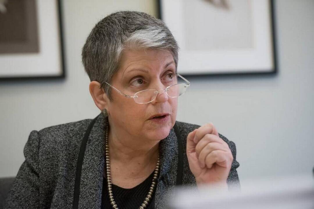 Academic turf wars block access as California faces college gap