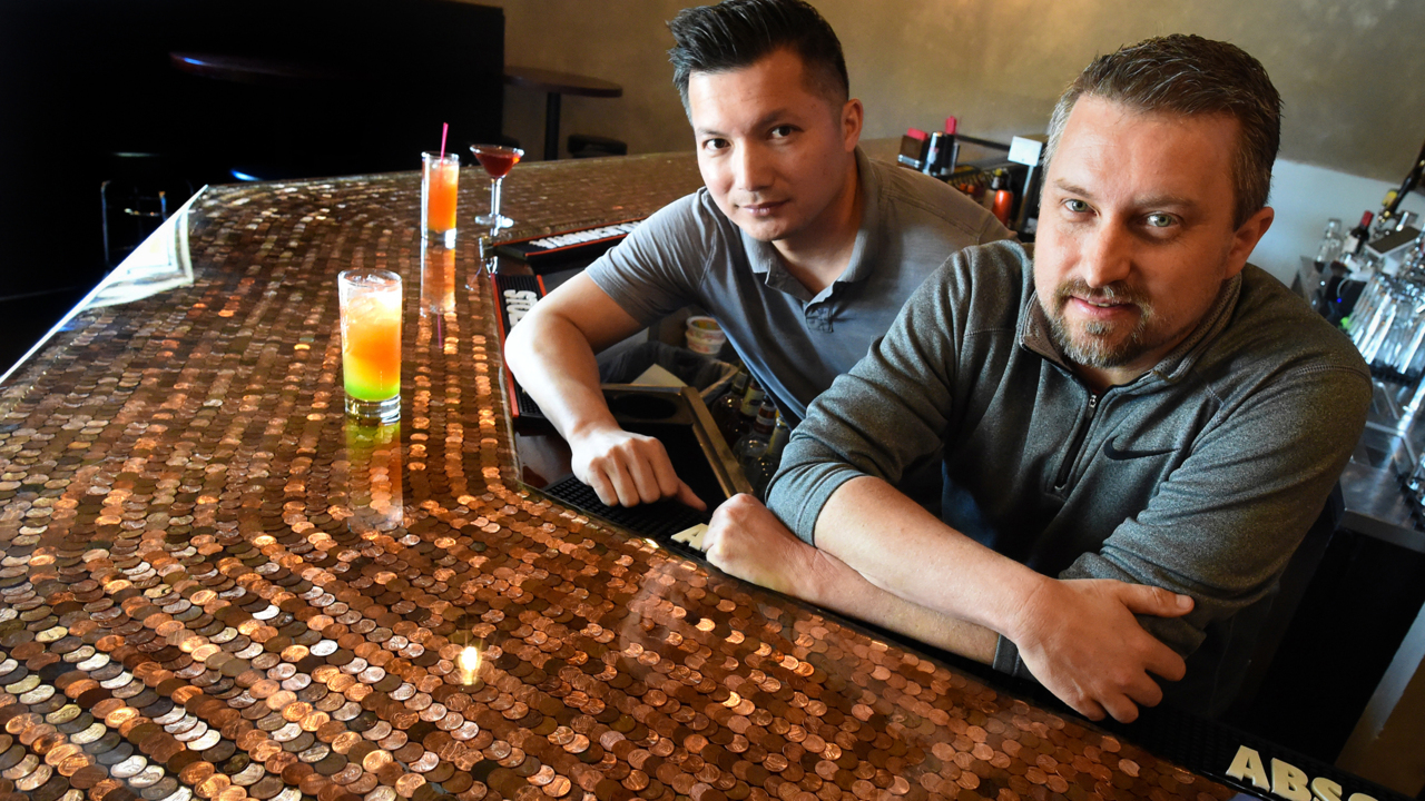 The best happy hour is at this bar in Clovis and the Tower District, poll says