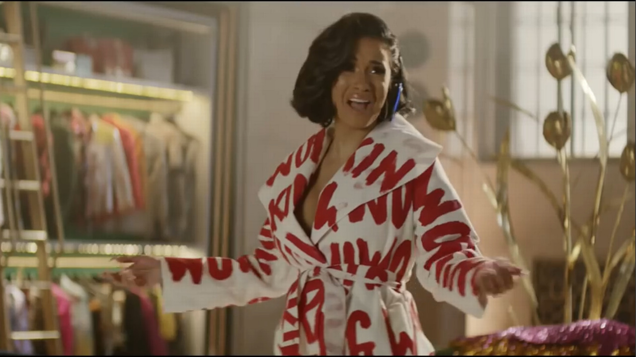Alexa Commercial Alexa loses her voice – Amazon Super Bowl LII Commercial | Charlotte ...