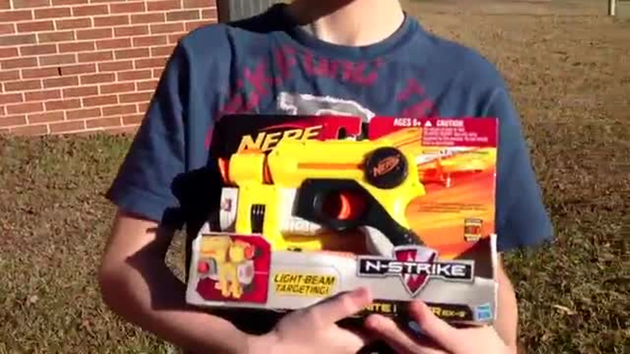 Houston County sheriff's deputies collecting coats, clothing for needy children for Christmas 