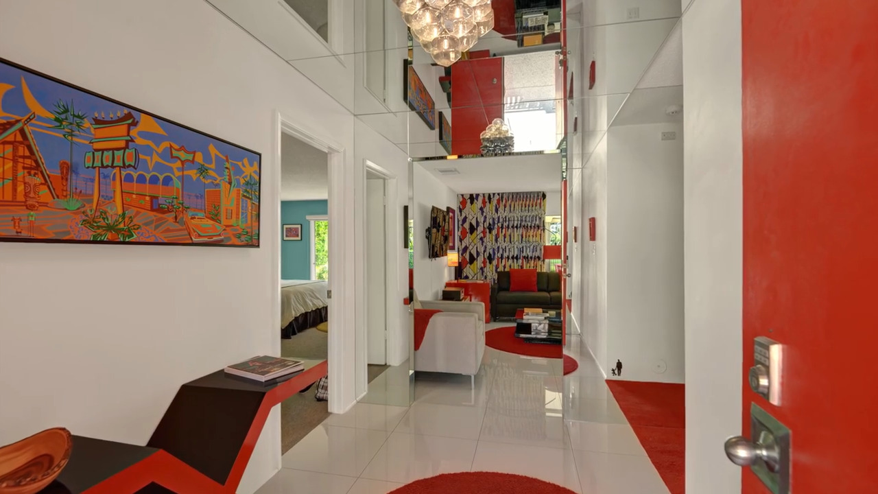 This Walt Disney ‘Technicolor Dream House’ in Palm Springs is for sale at $1.095 million