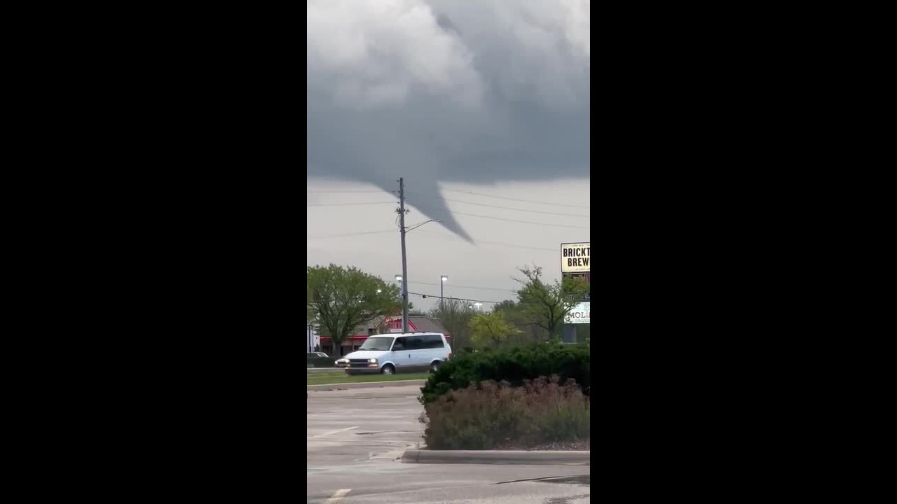 View of tornado from Rock Road in east Wichita