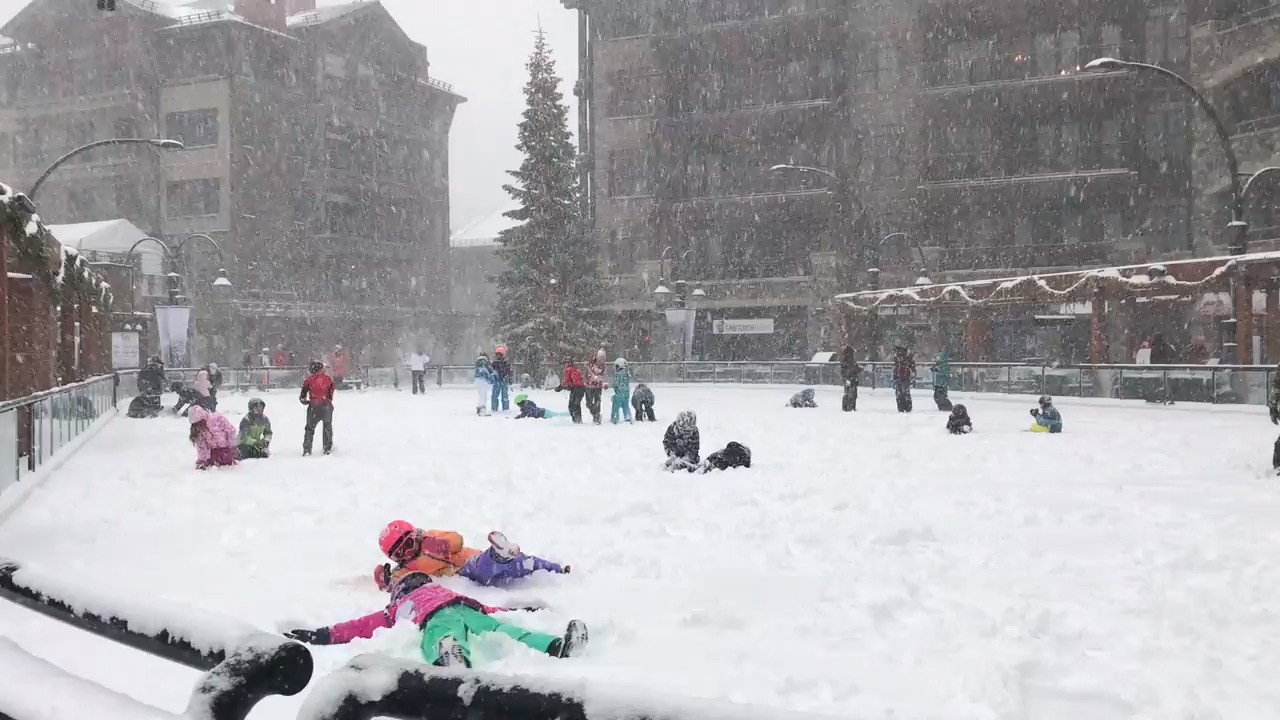 Watch snow enthusiasts enjoy winter wonderland after Saturday’s storm