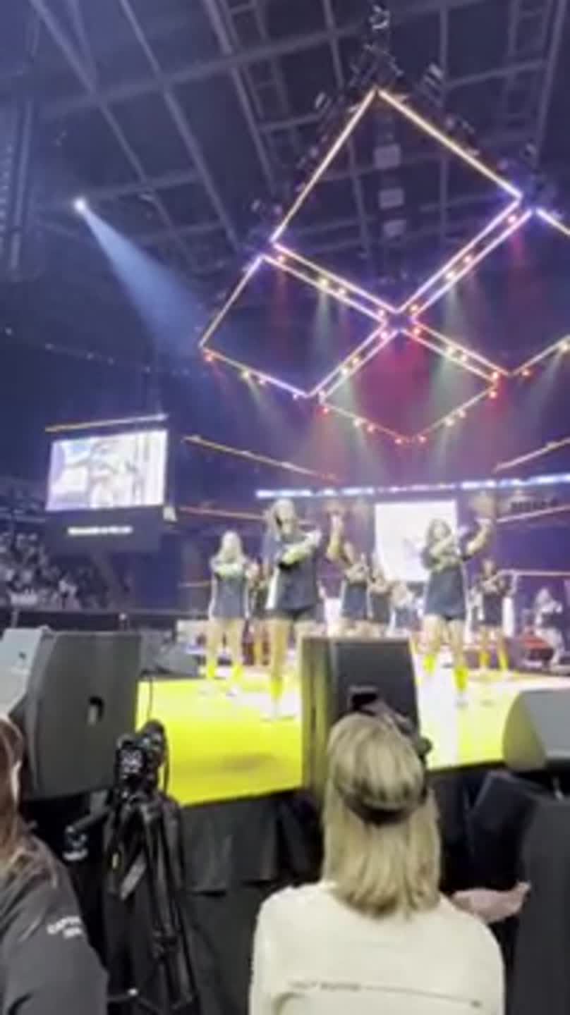 See the Penn State Thon 2026 line dance