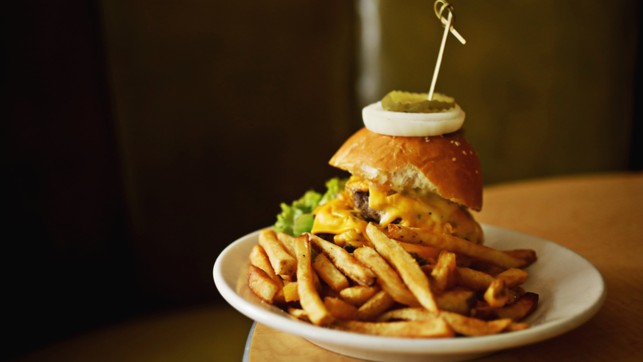 Review: The Mecca’s old diner can be a refreshing change, notably the dinner and bar