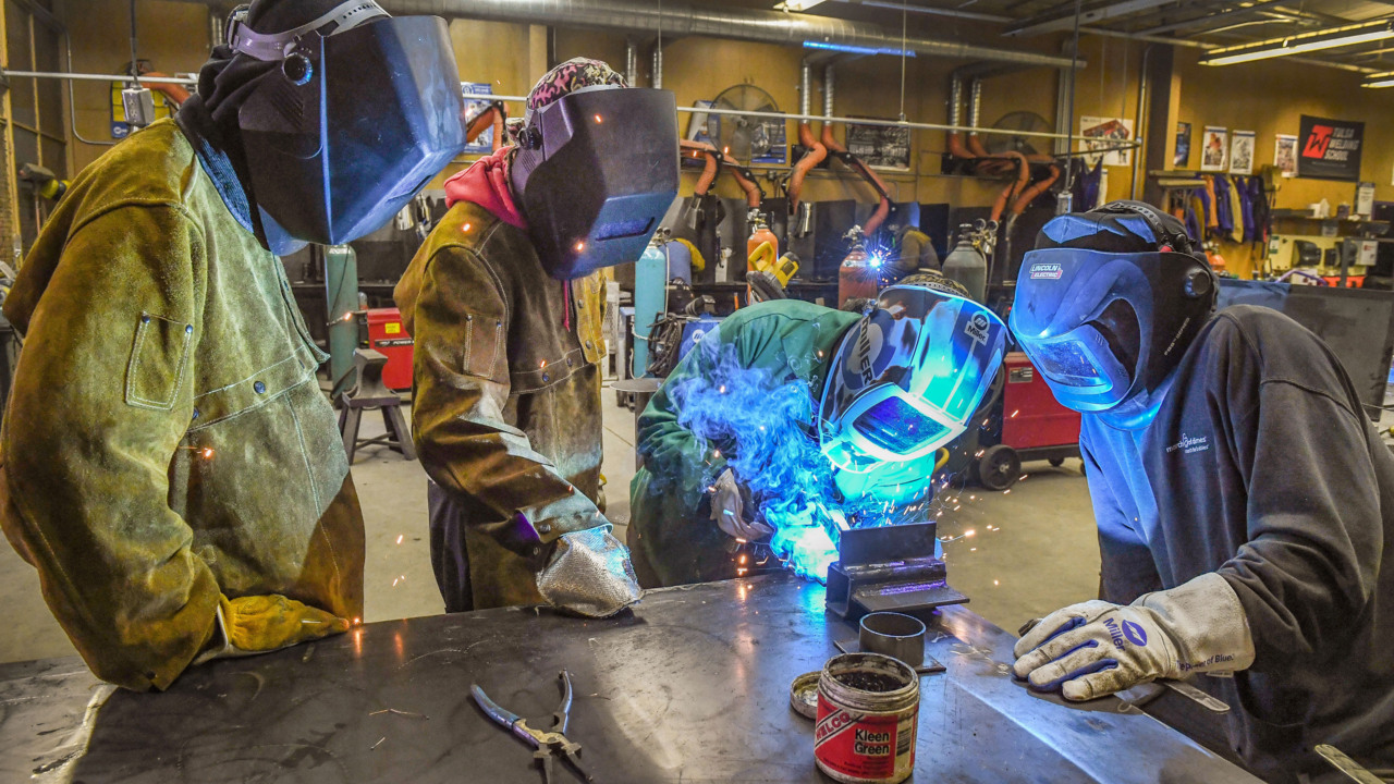 Broken Ladders:  Welding apprentice program brings economic mobility to Fresno communities