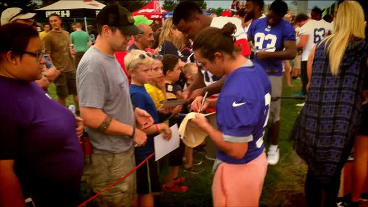 Inspirational Rams receiver thanks Air Force during team’s annual visit to Scott AFB