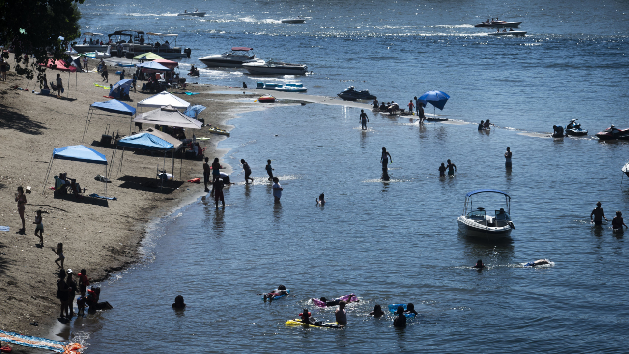 ‘When you gotta go, what do you do?’ Popular beach near homeless camps tests high for E. Coli