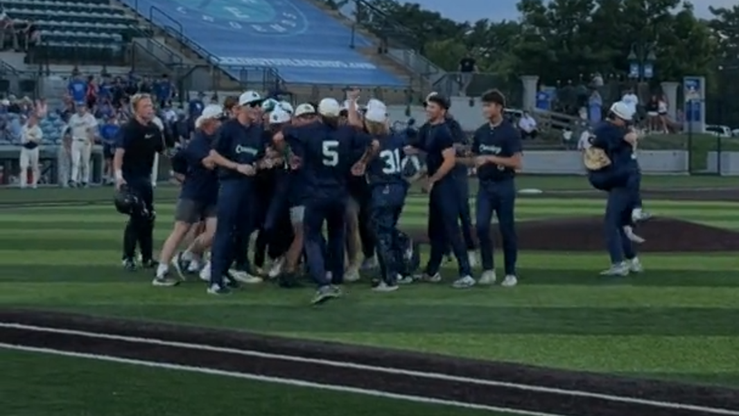 Video: Great Crossing celebrates 11th Region playoff upset