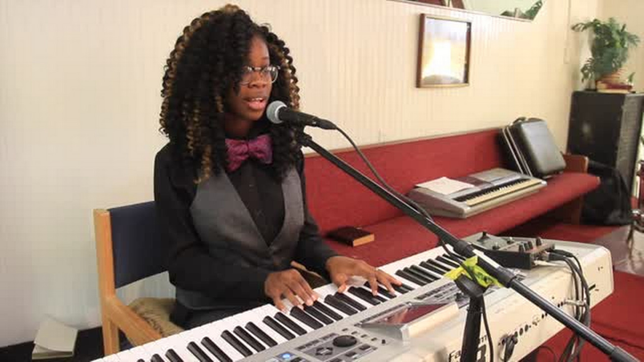 Video: Phenix City teen shares her faith and talent through music