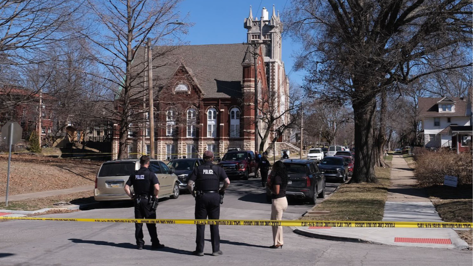 4 injured, including officer, in shooting at KC funeral