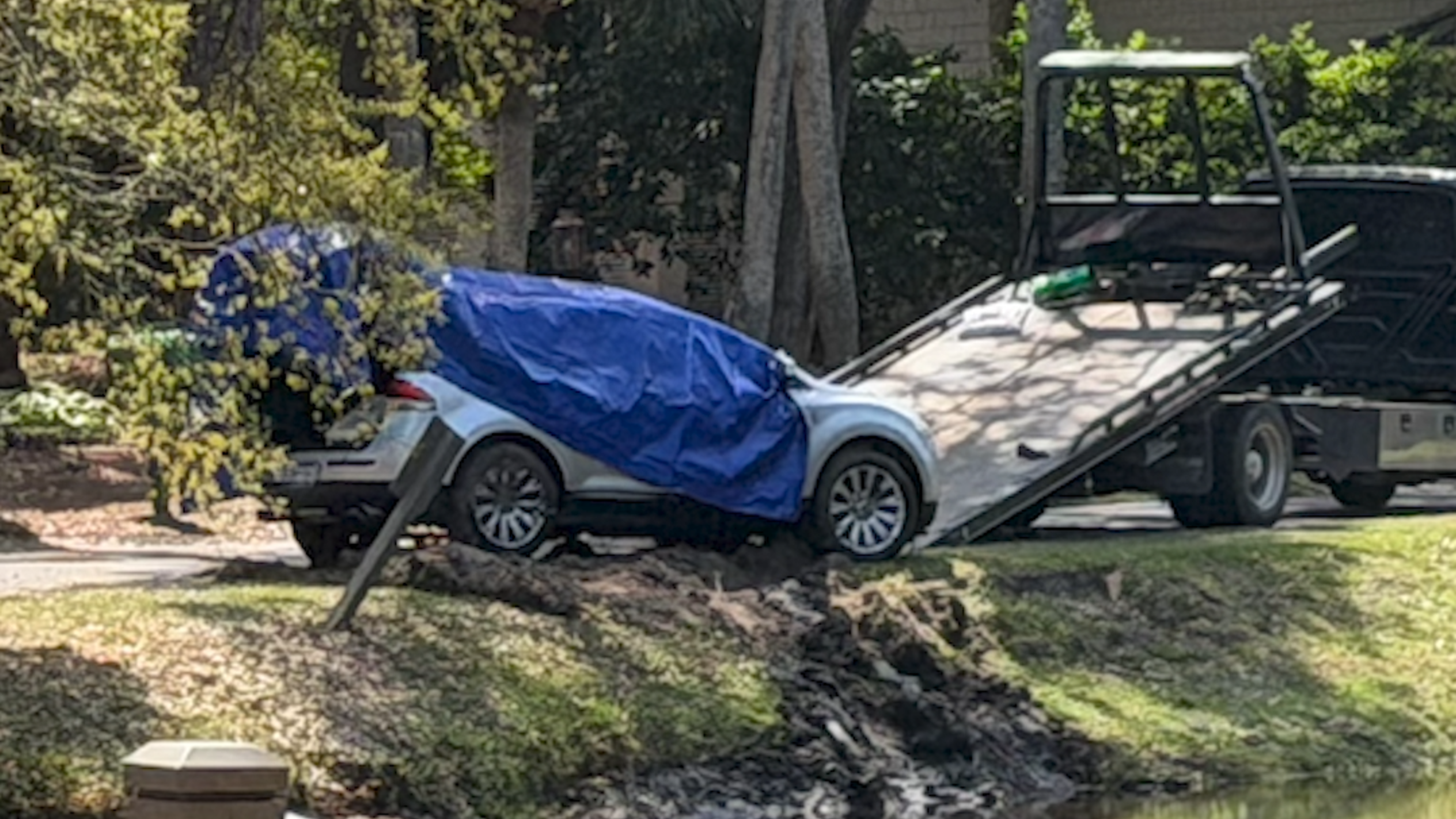 Sun City woman drives into a lagoon on Hilton Head. It happened 3 years ago to others