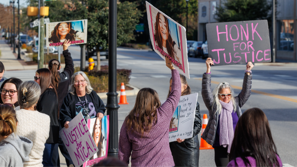 Watch as protesters and attorneys react to J.P. Miller's appearance in federal court