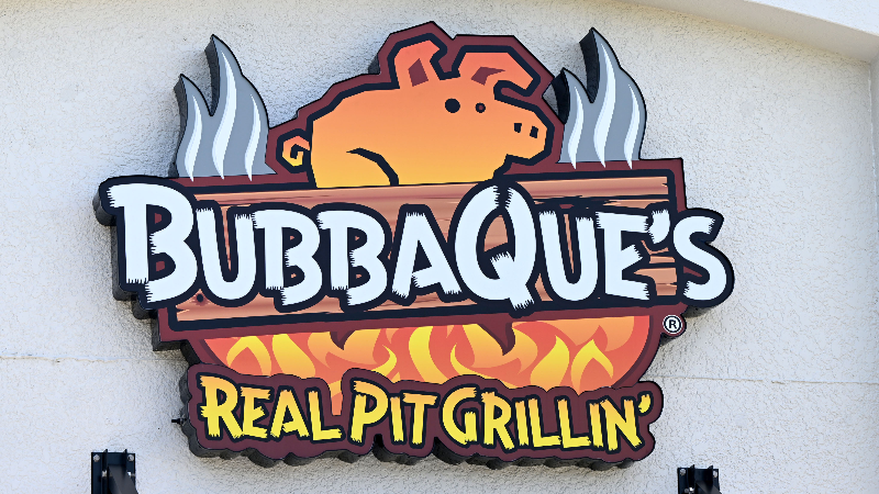 'We're your place.' BubbaQue's barbecue opens in Bradenton