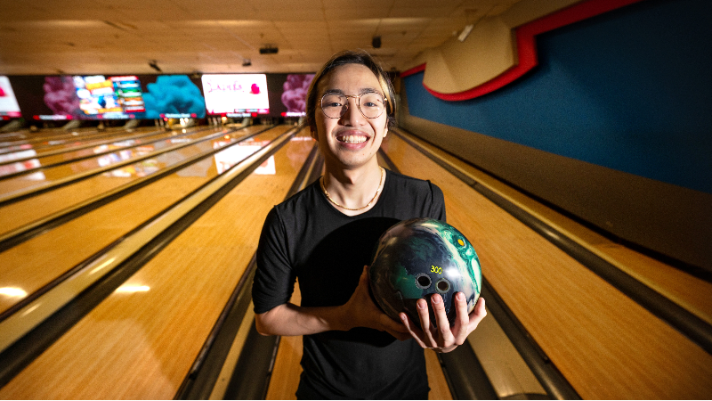 Modesto bowler rolls perfect game