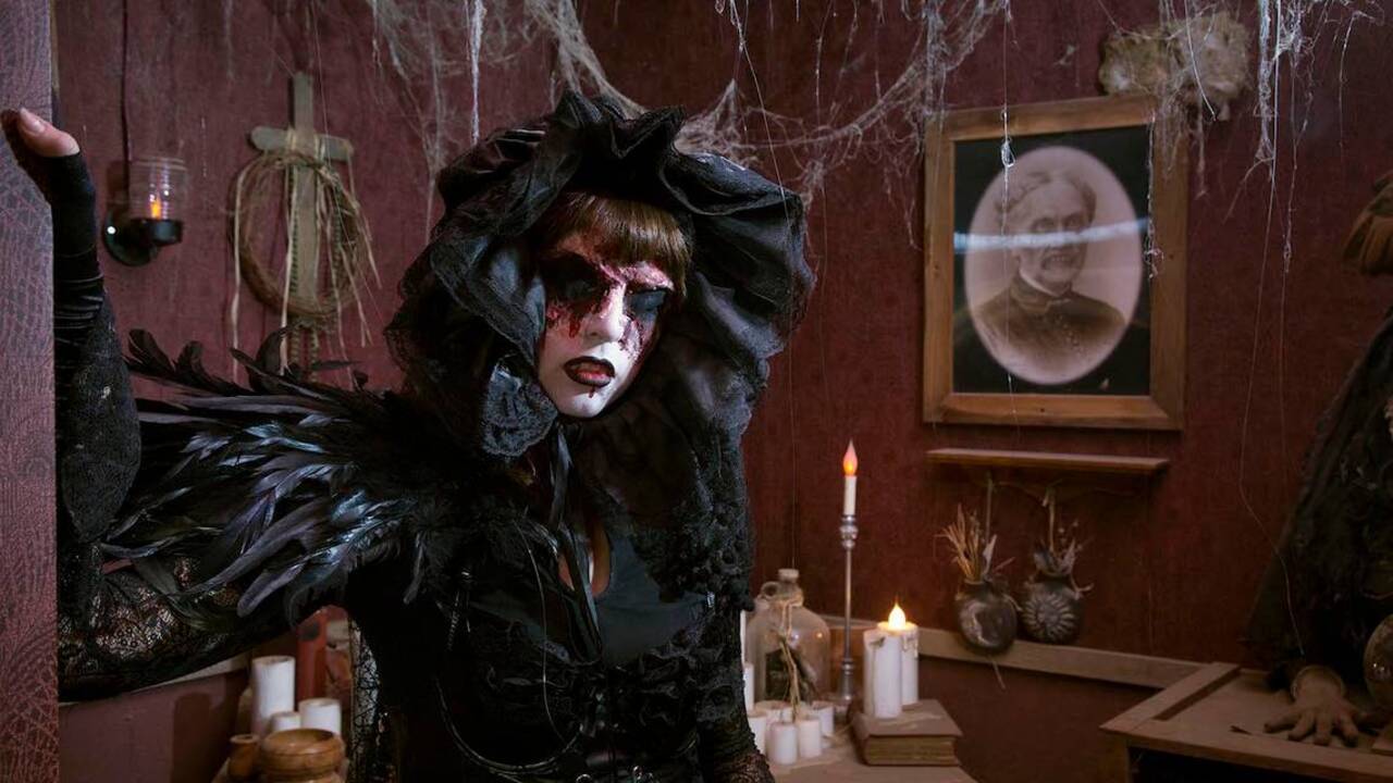 Learn from an expert: Makeup artist transforms into Halloween character