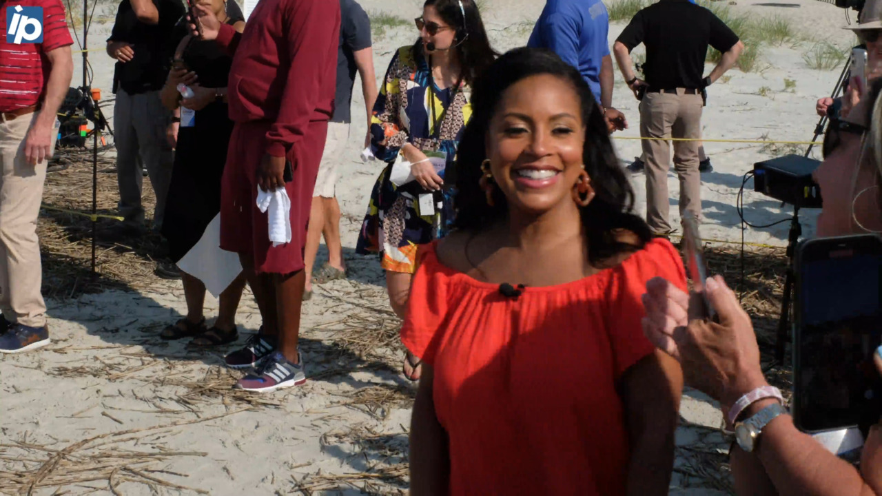 Impressed with Hilton Head, co-host tells crowd Today show will bring tourists