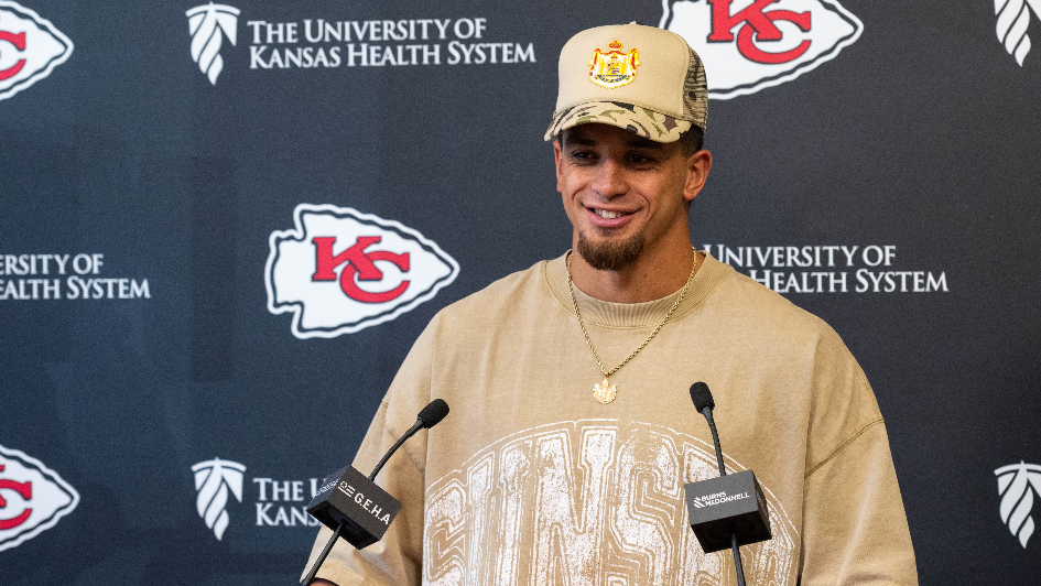 Alohi Gilman introduced as new Chiefs safety, eager to contribute