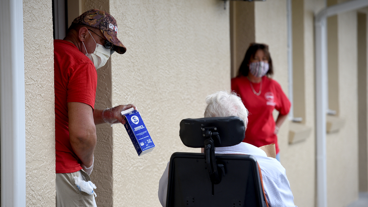 COVID-19 puts a strain on Manatee food pantries. Meanwhile, demand is skyrocketing