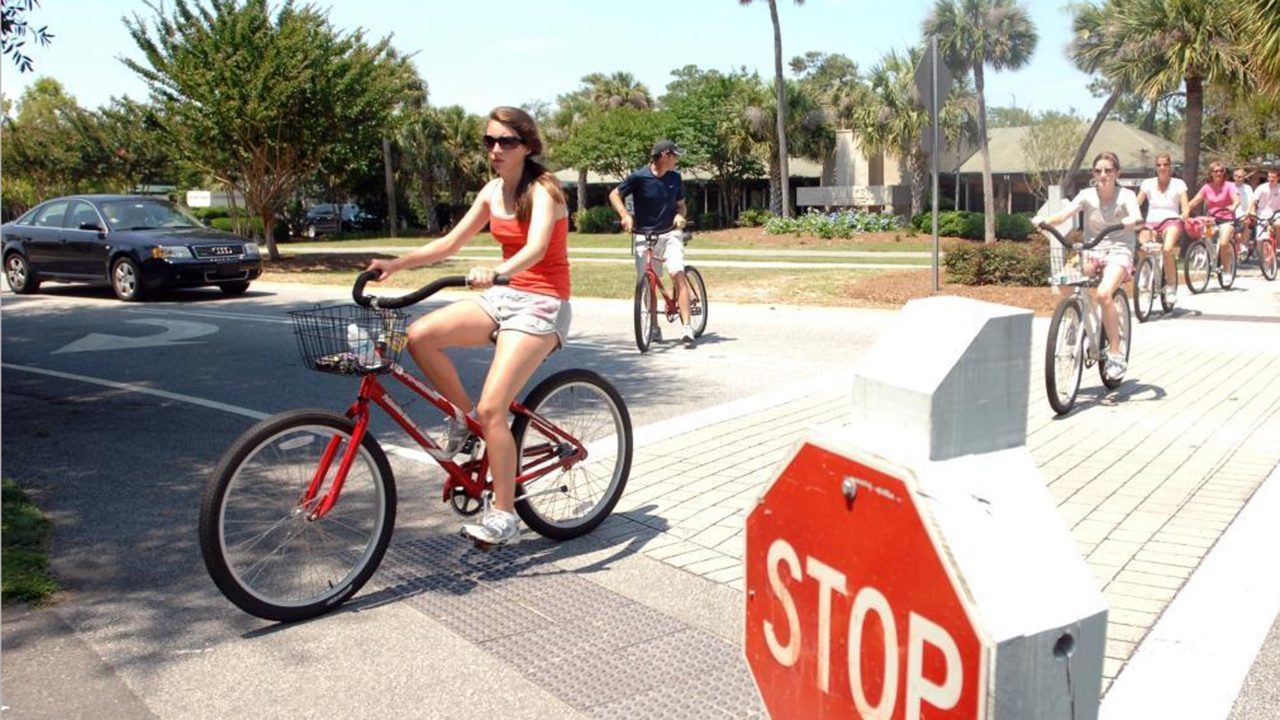 Resident believes this “you might die” sidewalk campaign could benefit Hilton Head