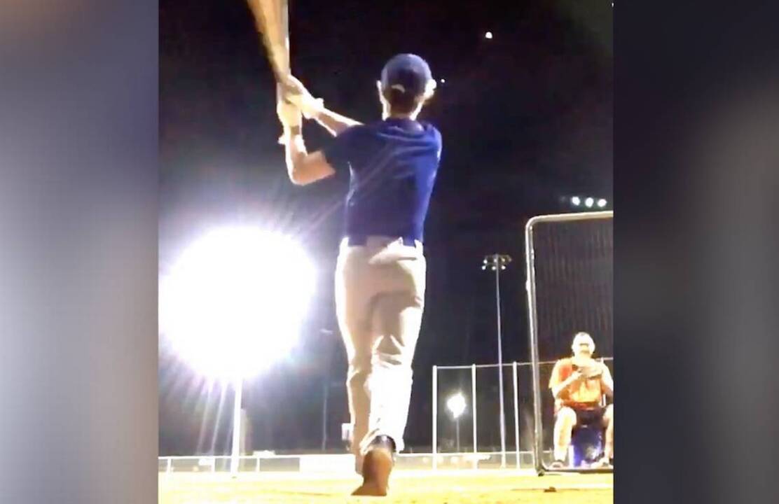 Mississippi middle schooler hits moving car with home run