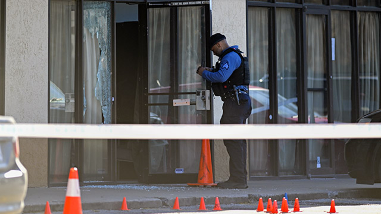 Police respond to triple shooting at south Kansas City funeral home