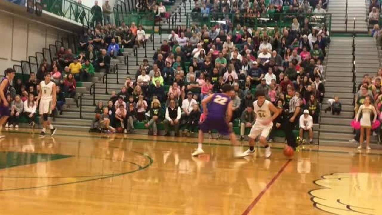 Richland boys fill up highlight reel, basket in blowout win over Hanford