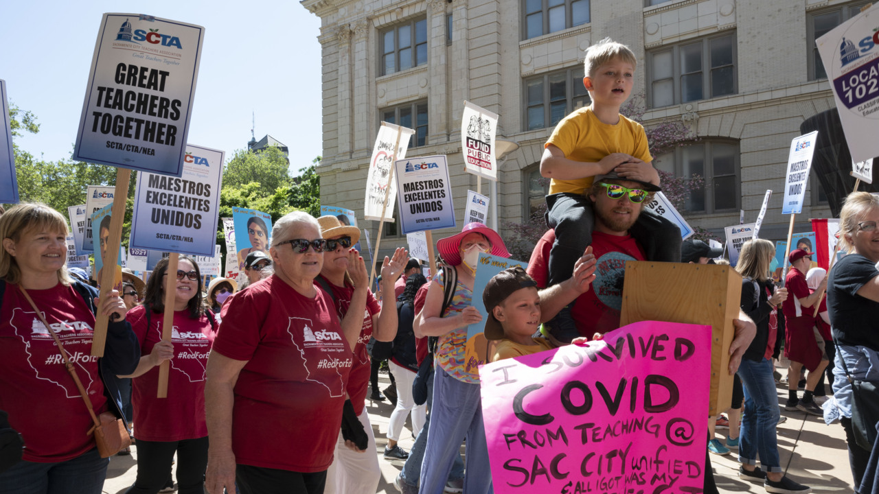 Striking Sacramento teachers union slams district for rejecting invite from state superintendent