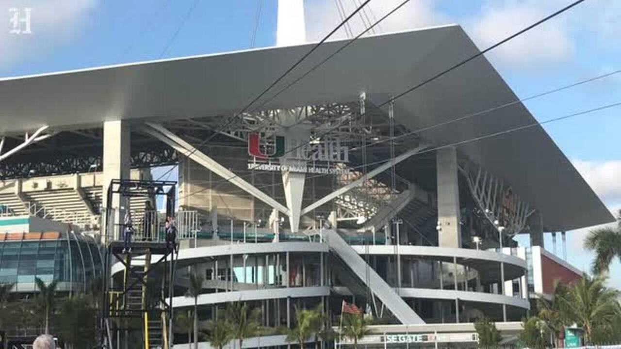 Miami and Wisconsin fan fervor for the Orange Bowl prevails at Hard Rock Stadium