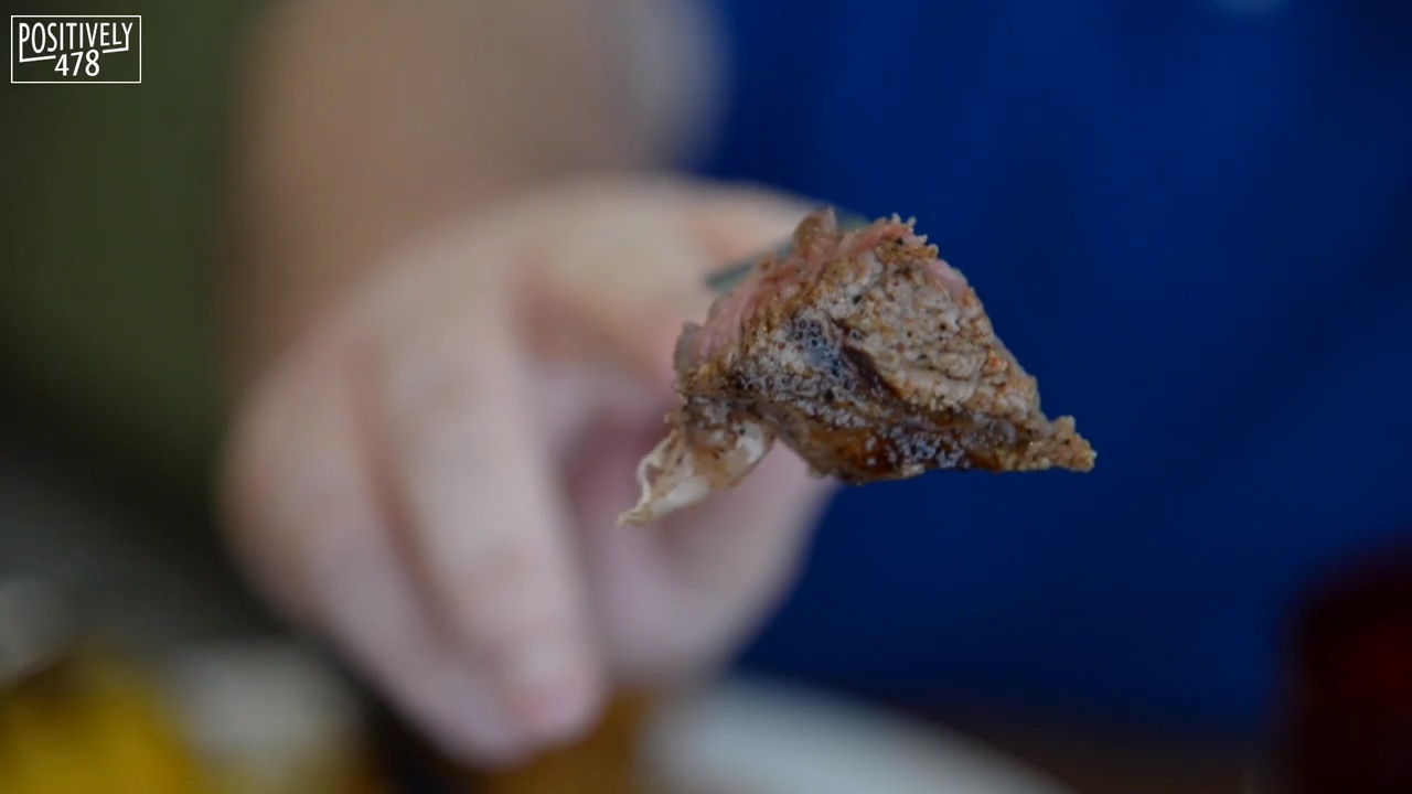 Get a massive steak at this restaurant in Hawkinsville
