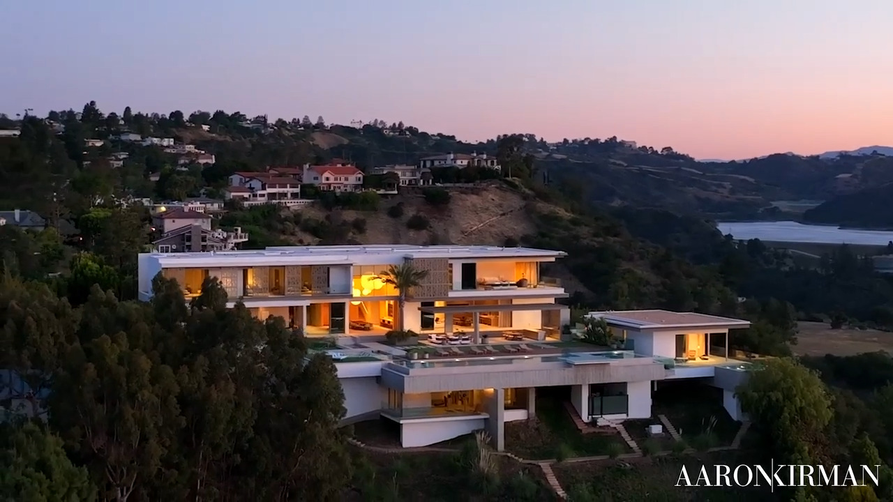 Dramatic ‘once-in-a-lifetime’ mansion owned by co-founder of ‘Honey’ lists for $150M