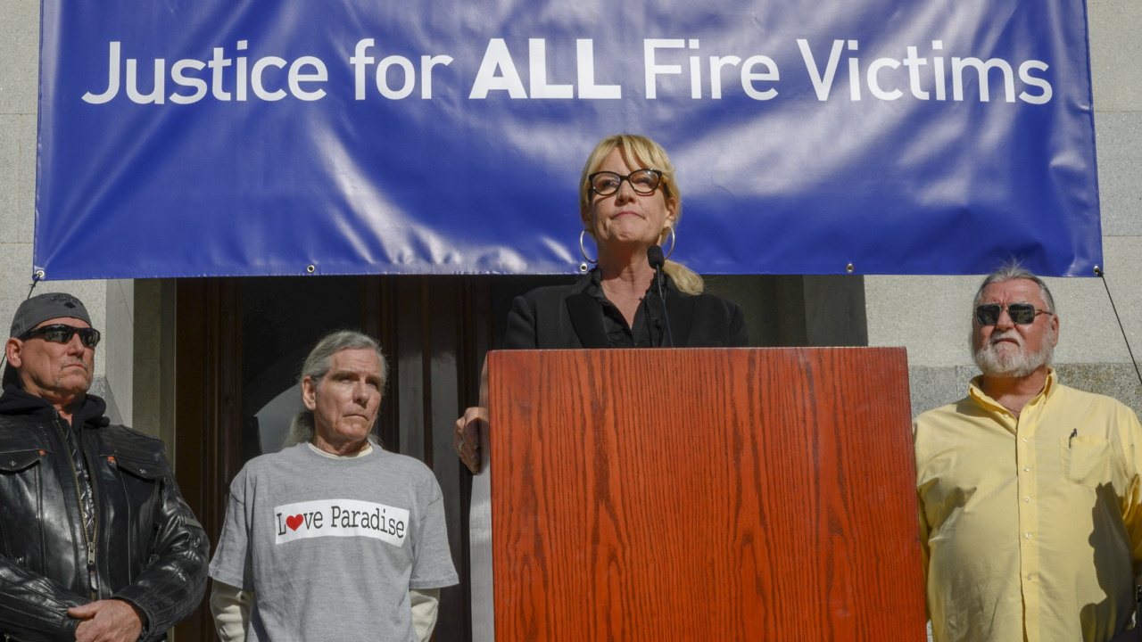 Environmental activist Erin Brockovich rallies Camp Fire survivors against PG&E